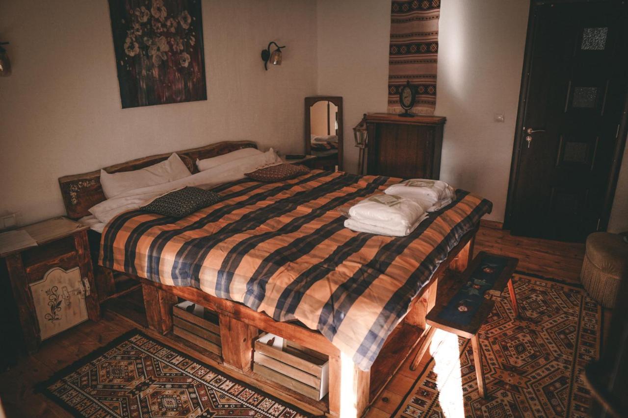 La Romaneasa Săpînţa 外观 照片